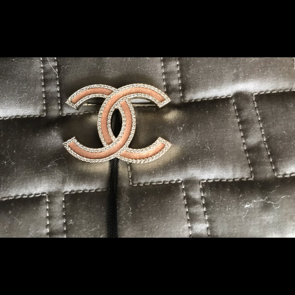 BROOCH CHANEL